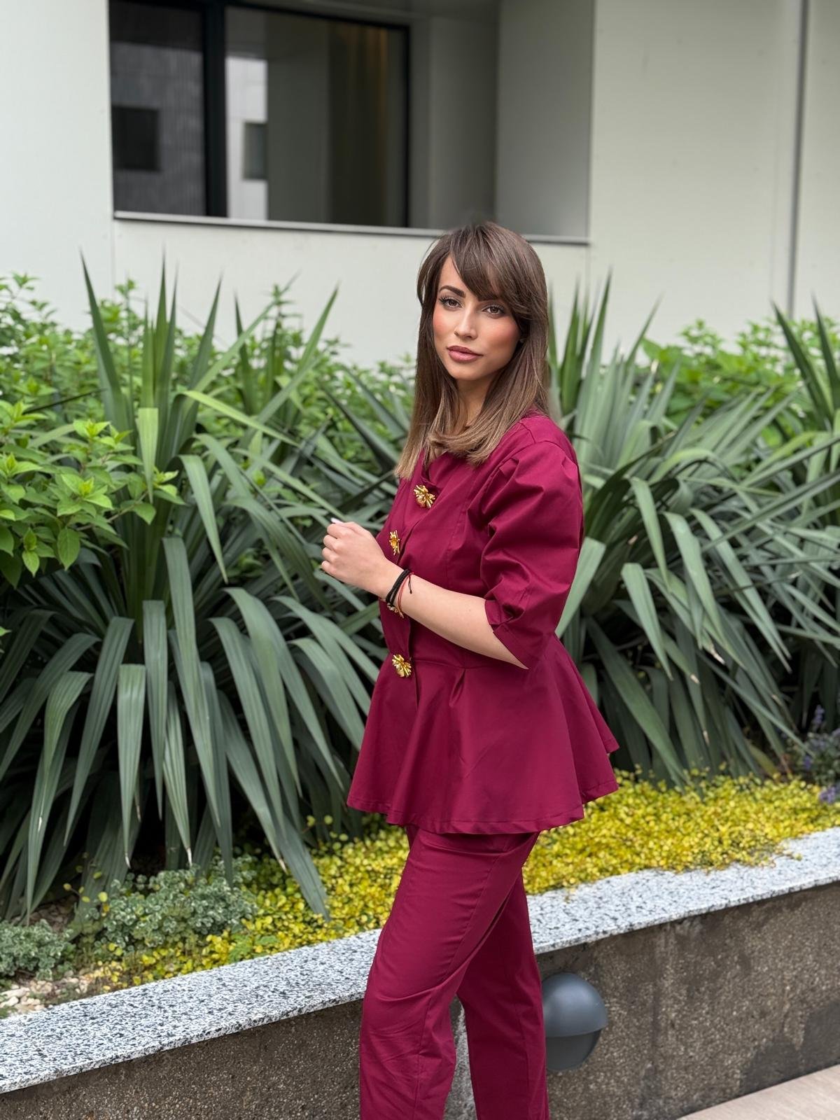 Costum medical Royal Burgundy